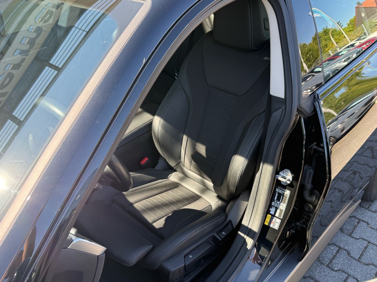 BMW i4 eDrive35 //Sitzheizung Rückfahrkamera 18"LM foto 7