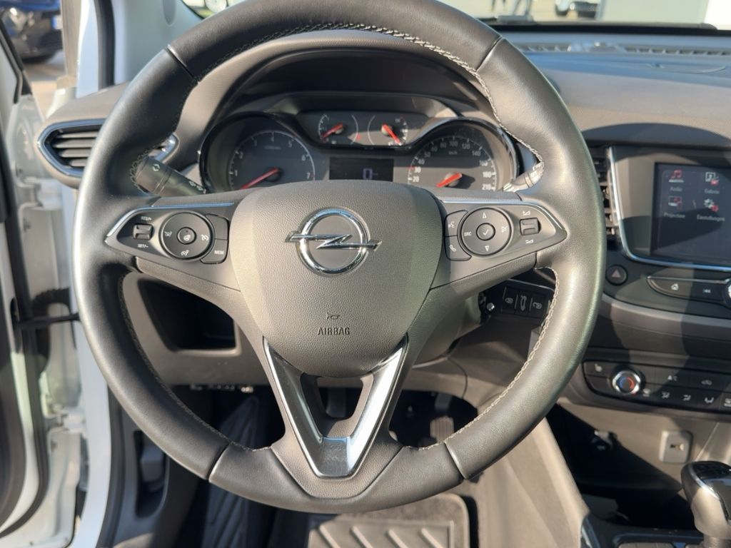 Fahrzeugabbildung Opel Crossland Rückfahrkamera, SHZ, LHZ,