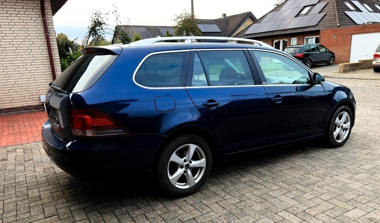 Volkswagen Golf 2011 — engine 105 HP (77kW)
