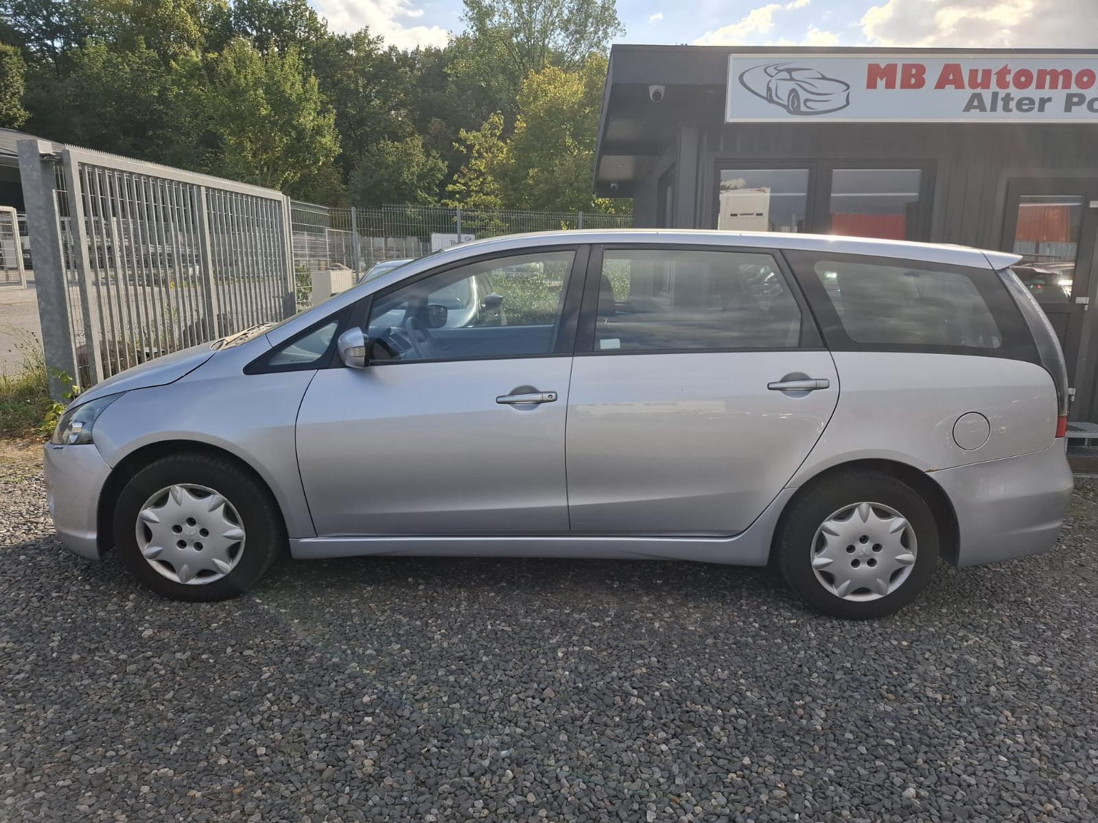 Mitsubishi Grandis 2005 — photo 24