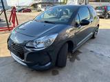 DS Automobiles Ds DS3 DS 3 PureTech 82 Chic - DS Automobiles DS3: Coupe