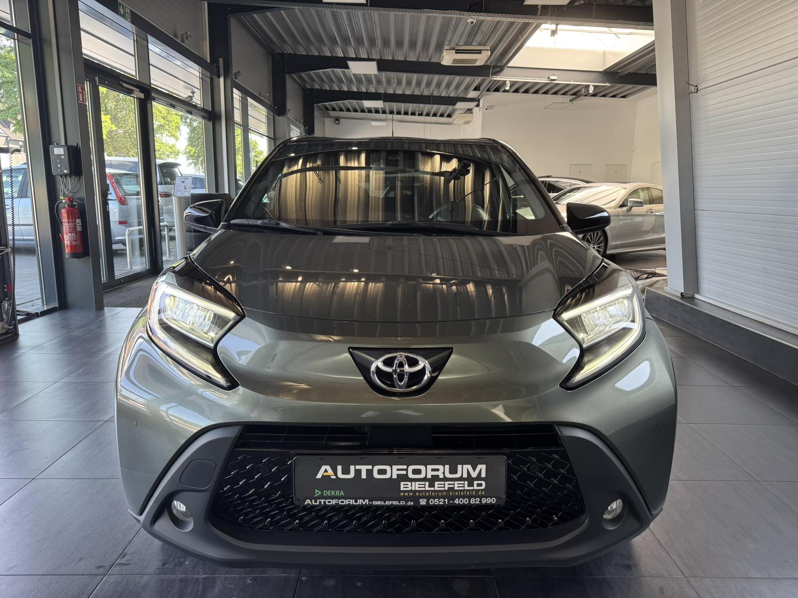 Toyota Aygo X Pulse|Rückfahrkamera|LED|LM17
