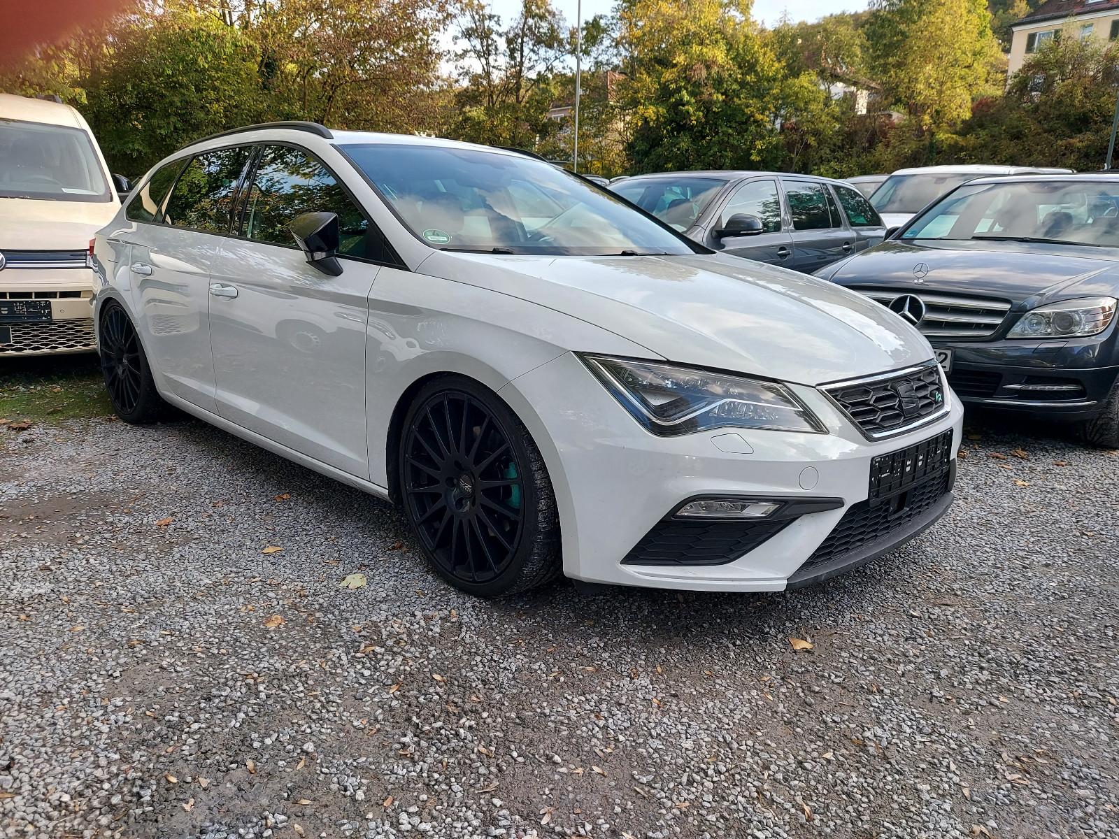 Seat Leon 2.0 ST FR Leder&Pano&Navi&LED