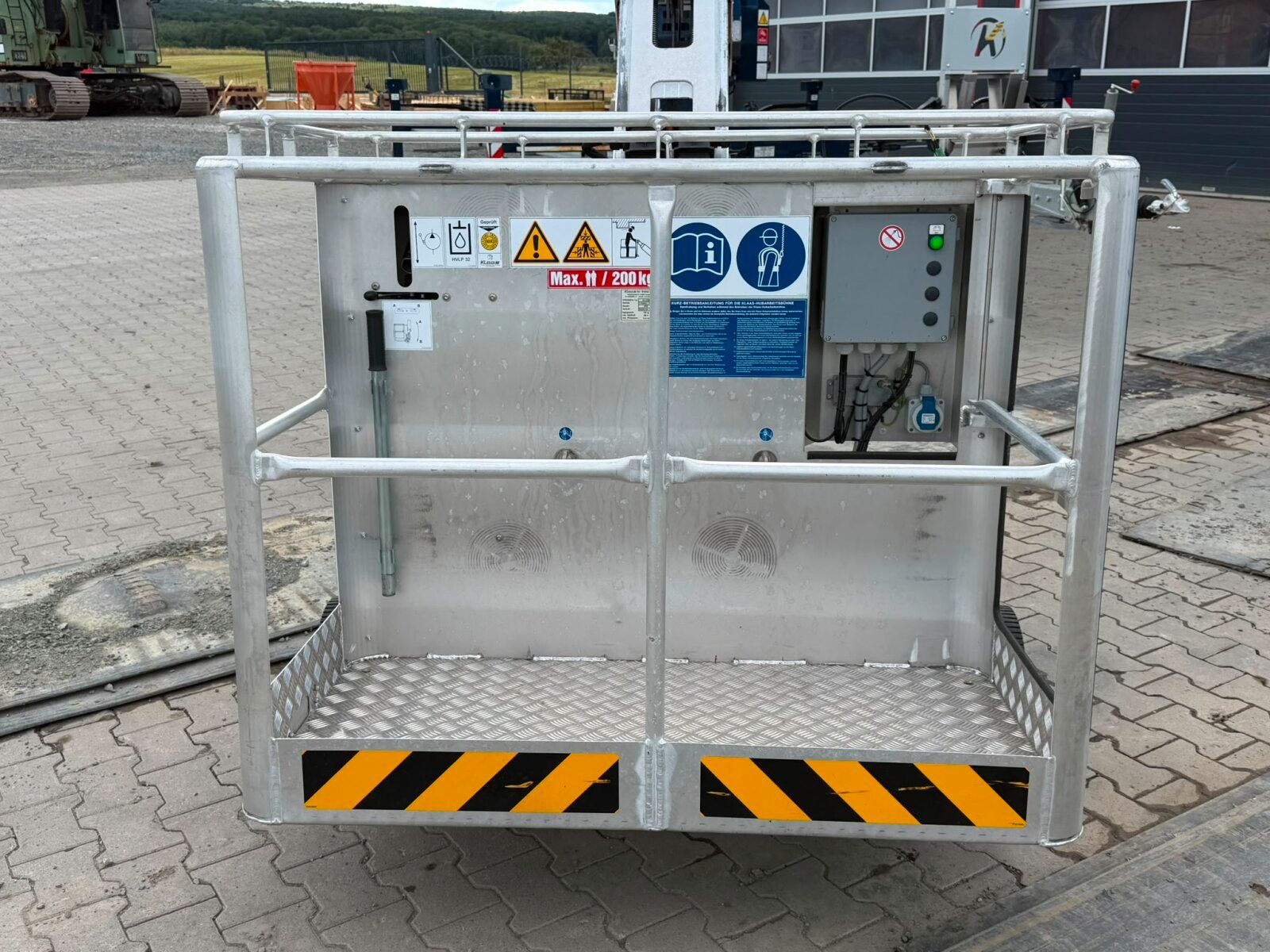 Fahrzeugabbildung Andere Klaas K 350E / Dachdecker / Akku