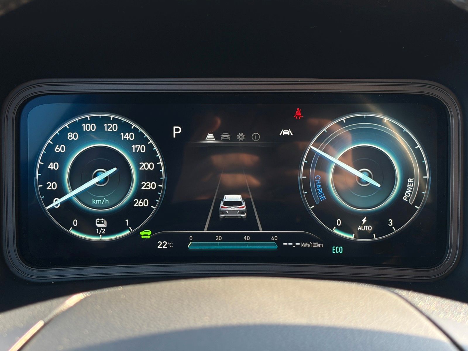 Fahrzeugabbildung Hyundai KONA E Select ACC LHZ SHZ LKAS PDC KAM CarPlay