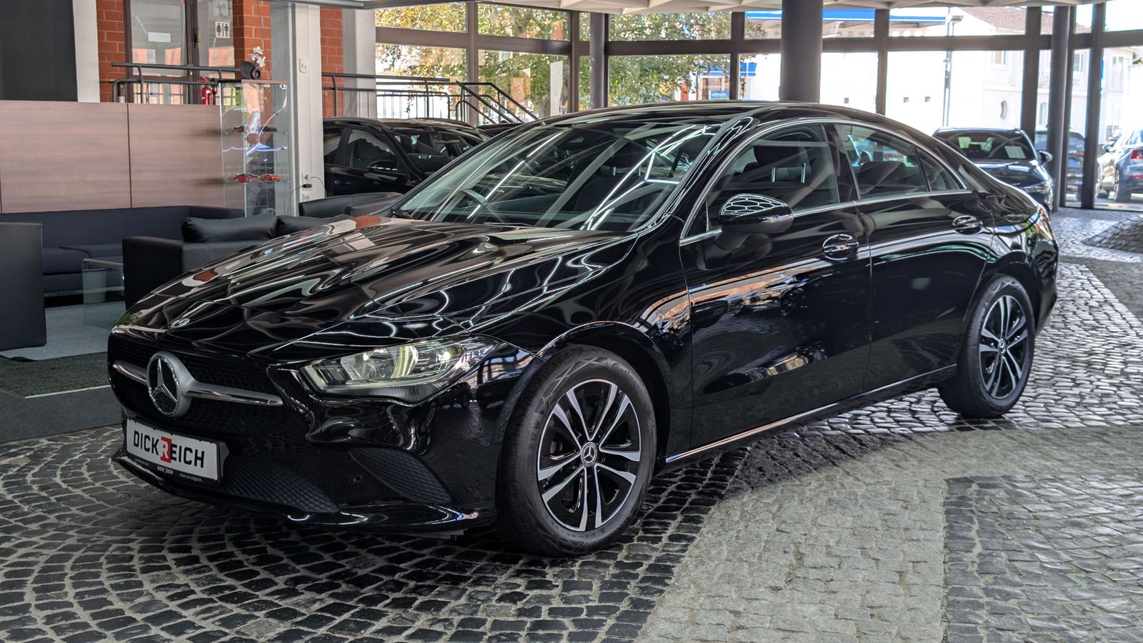 Mercedes-Benz CLA 200 d Coupé LED KAM LEDER MBUX KEYLESS AHK foto 3