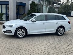 SKODA Octavia Combi 2.0 TDI Style*HEAD UP*MATRIX*