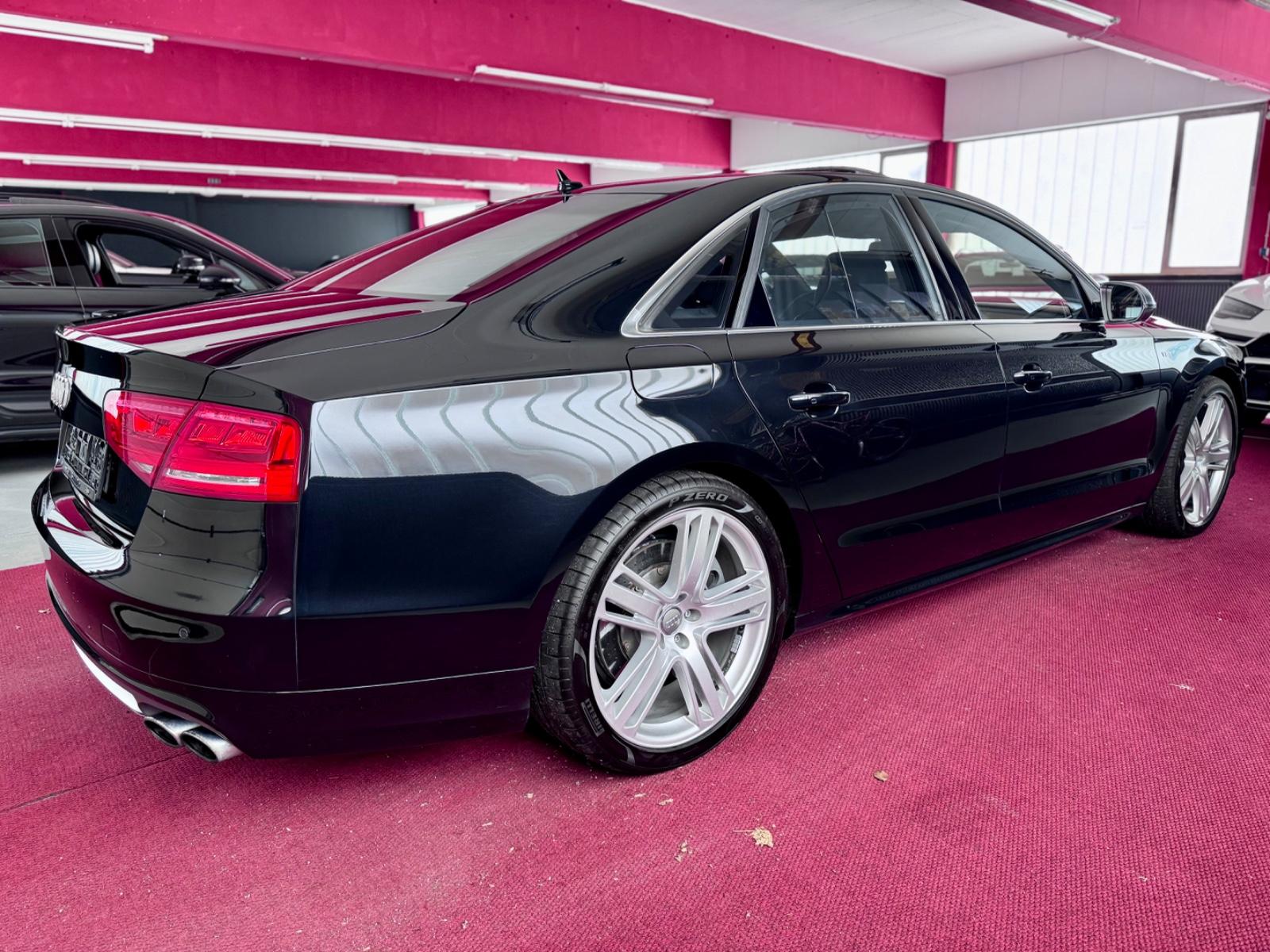 AUDI S8 - 4.0 - 519 ch - CARNET ENTRETIEN - CERAMIQUE AV AR