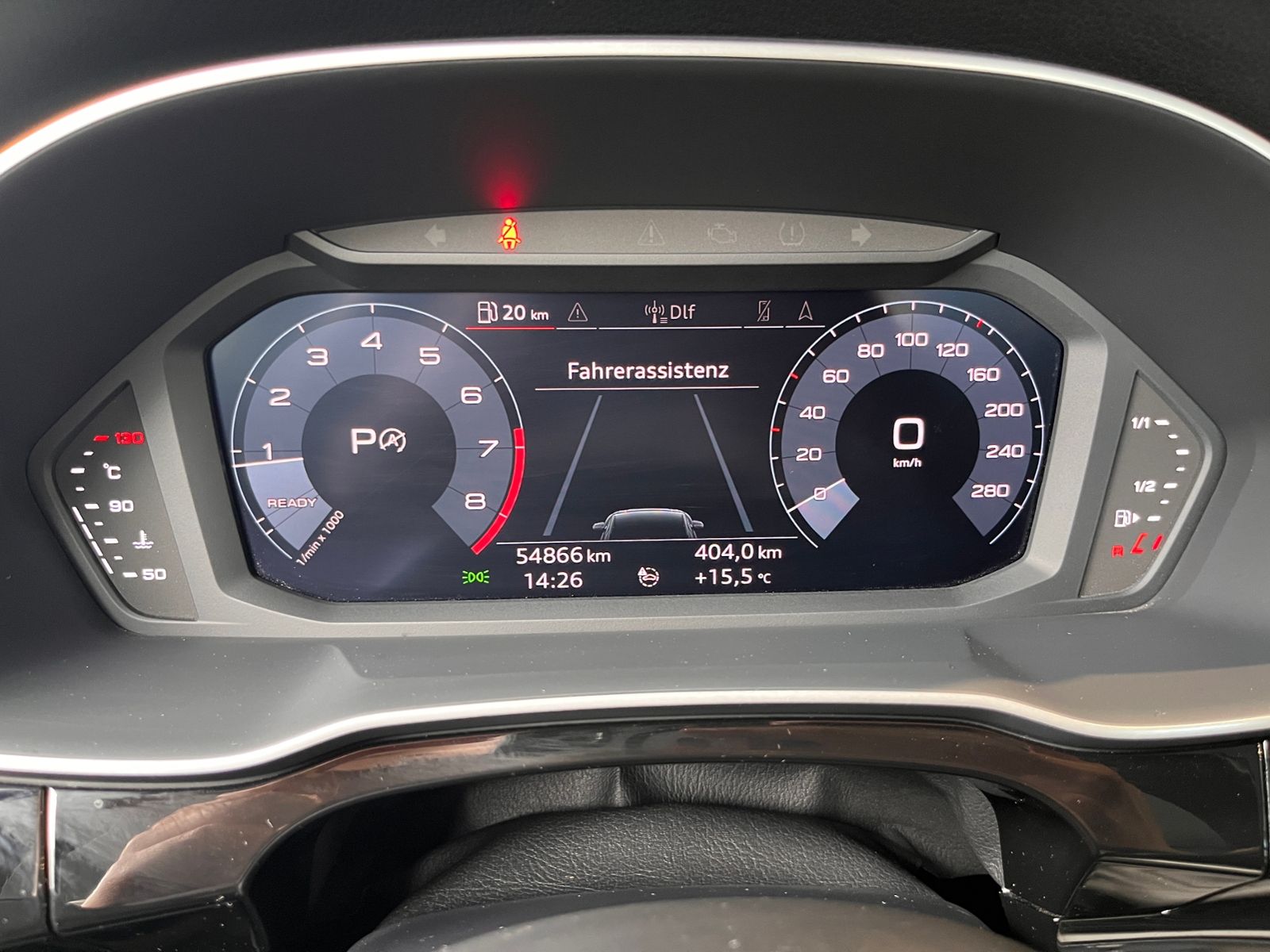 Fahrzeugabbildung Audi Q3 40 TFSI quattro advanced PANO AHK LED