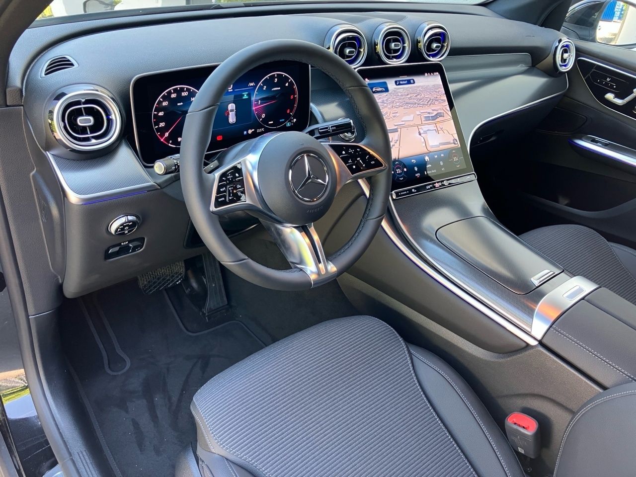 Fahrzeugabbildung Mercedes-Benz GLC 200 d 4M AVANTGARDE AHK Memory 360° KeylessG