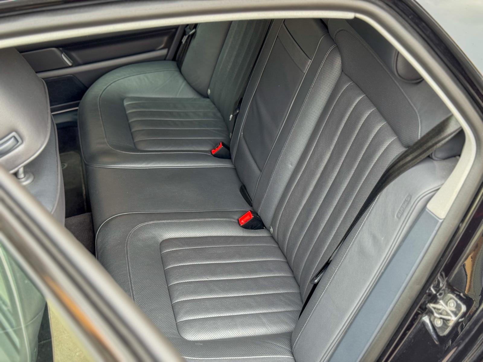 Volkswagen Phaeton 3.0 V6 TDI 4MOTION Tiptronic Sthz 