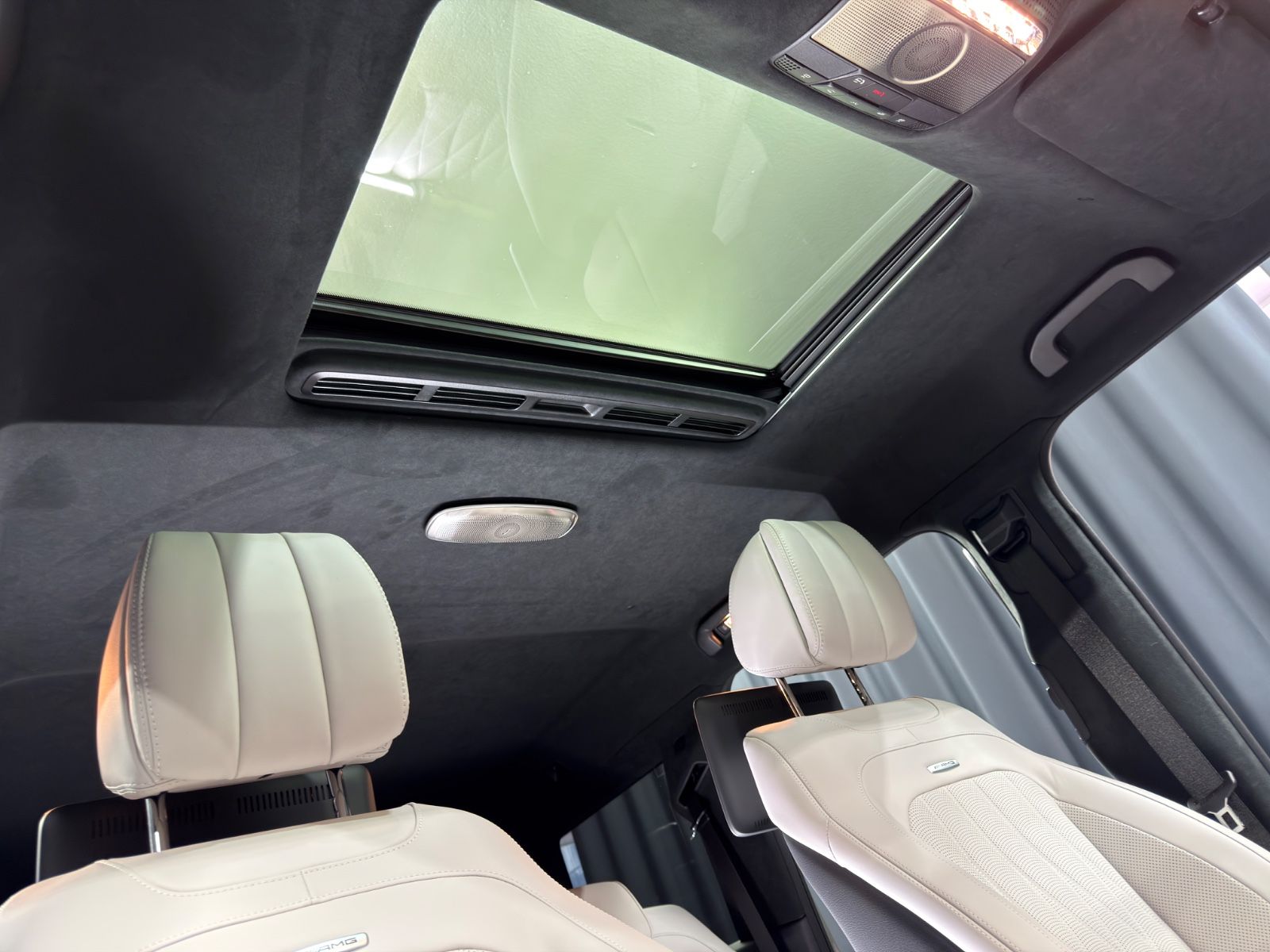 Fahrzeugabbildung Mercedes-Benz G 63 AMG|MY26|A22|PERFORMANCE|TV|VOLL|CARBON|