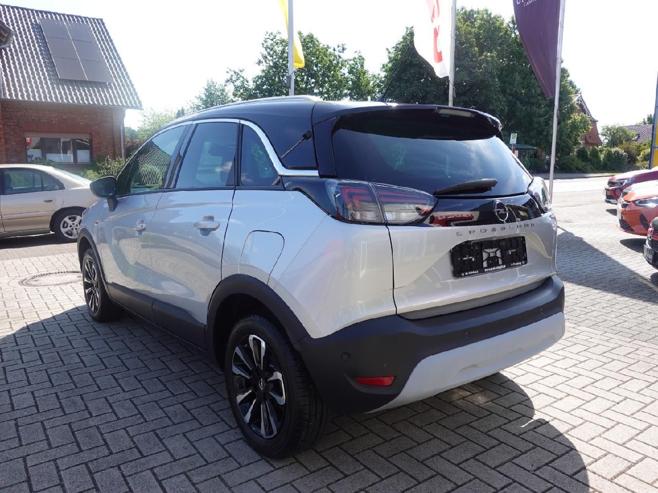 Fahrzeugabbildung Opel Crossland 1,2 Elegance Automatik