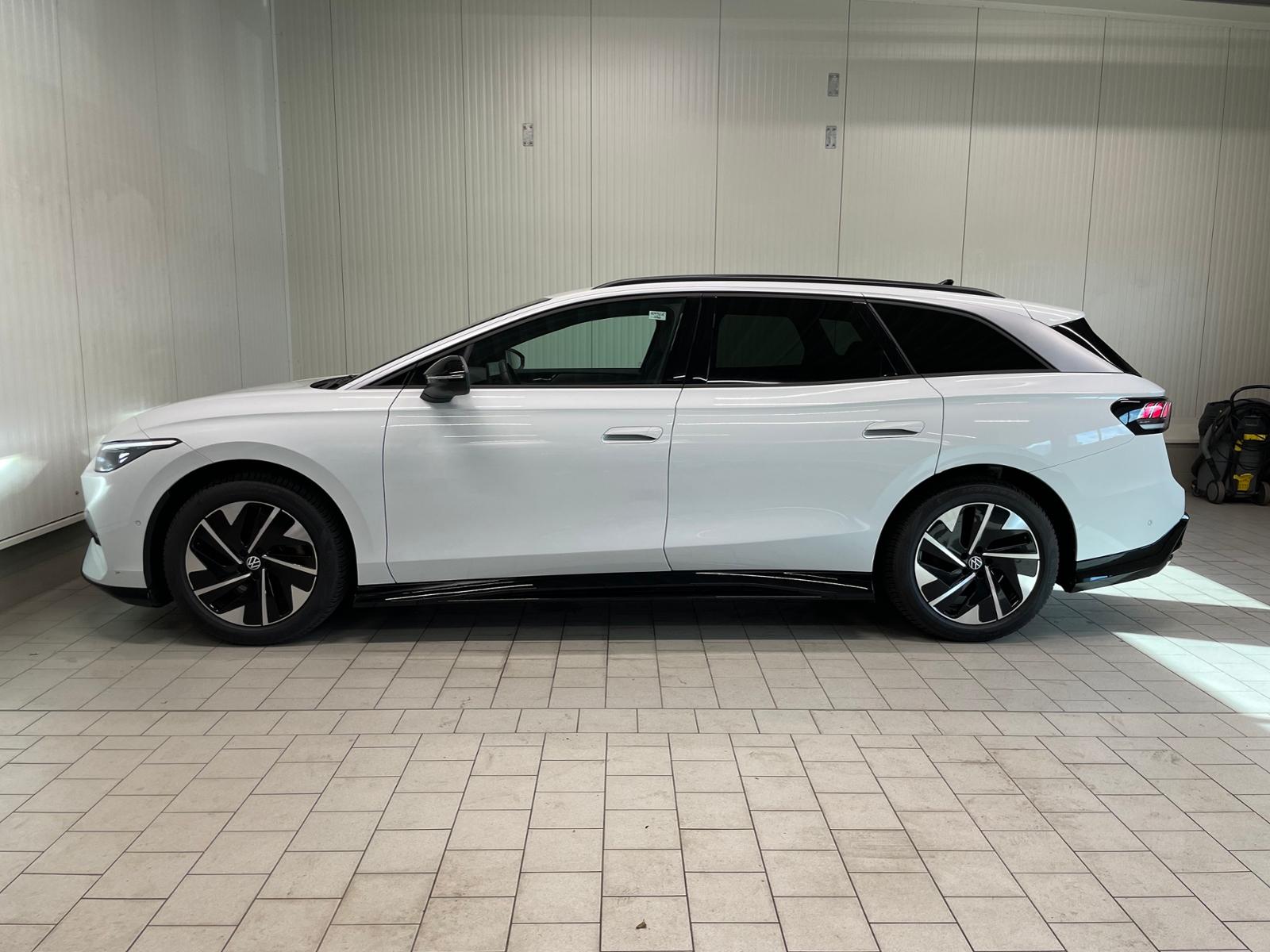 Volkswagen ID.7 Tourer Pro 77kWh AHK IQ.LIGHT WÄRMEPUMPE