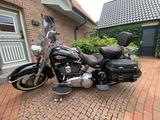 Harley-Davidson Heritage Classic FLSTC - HARLEY-DAVIDSON FLST