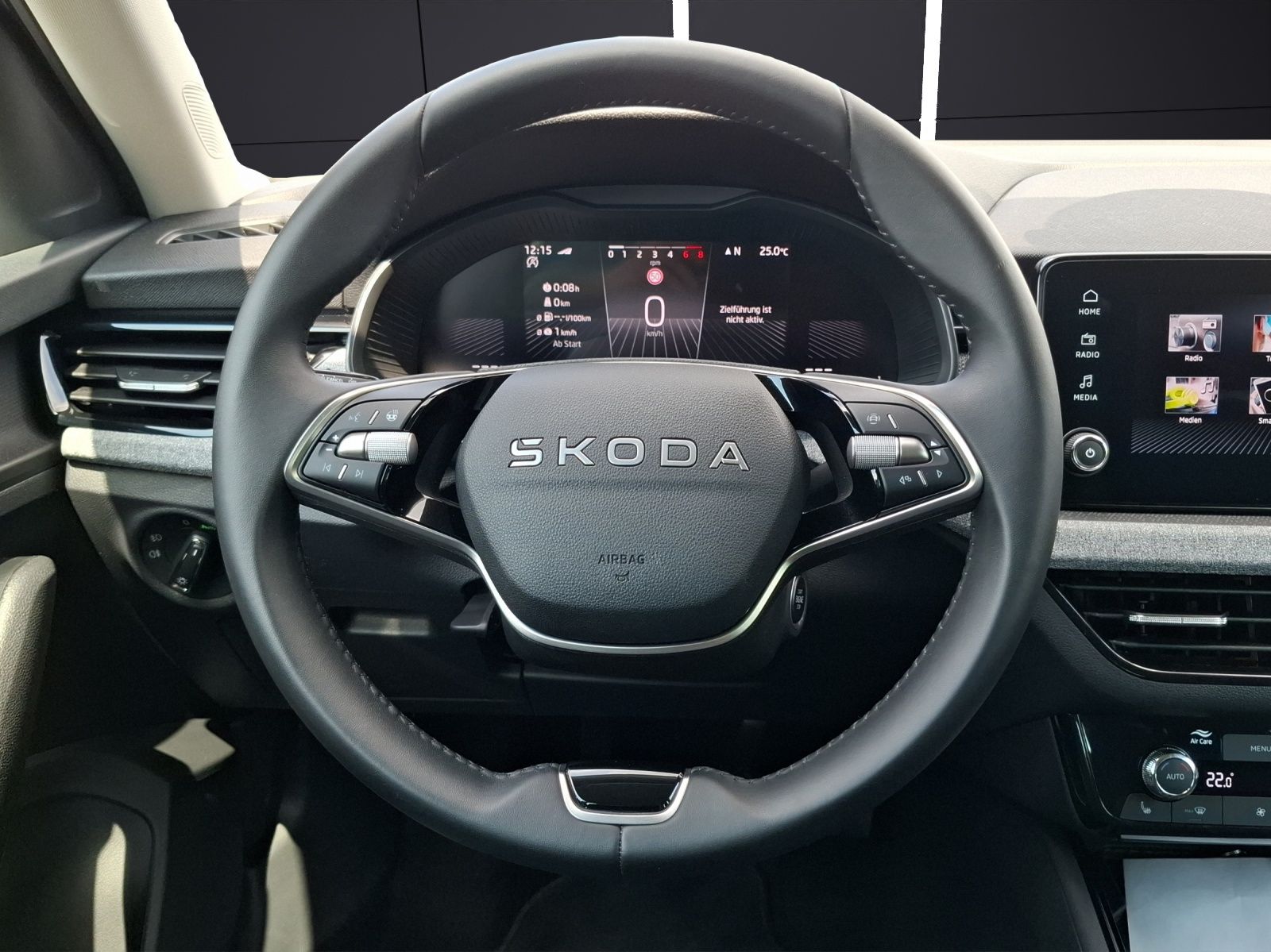 Fahrzeugabbildung SKODA Scala TSI Selection Matrix APP SHZ GRA RFK DAB L