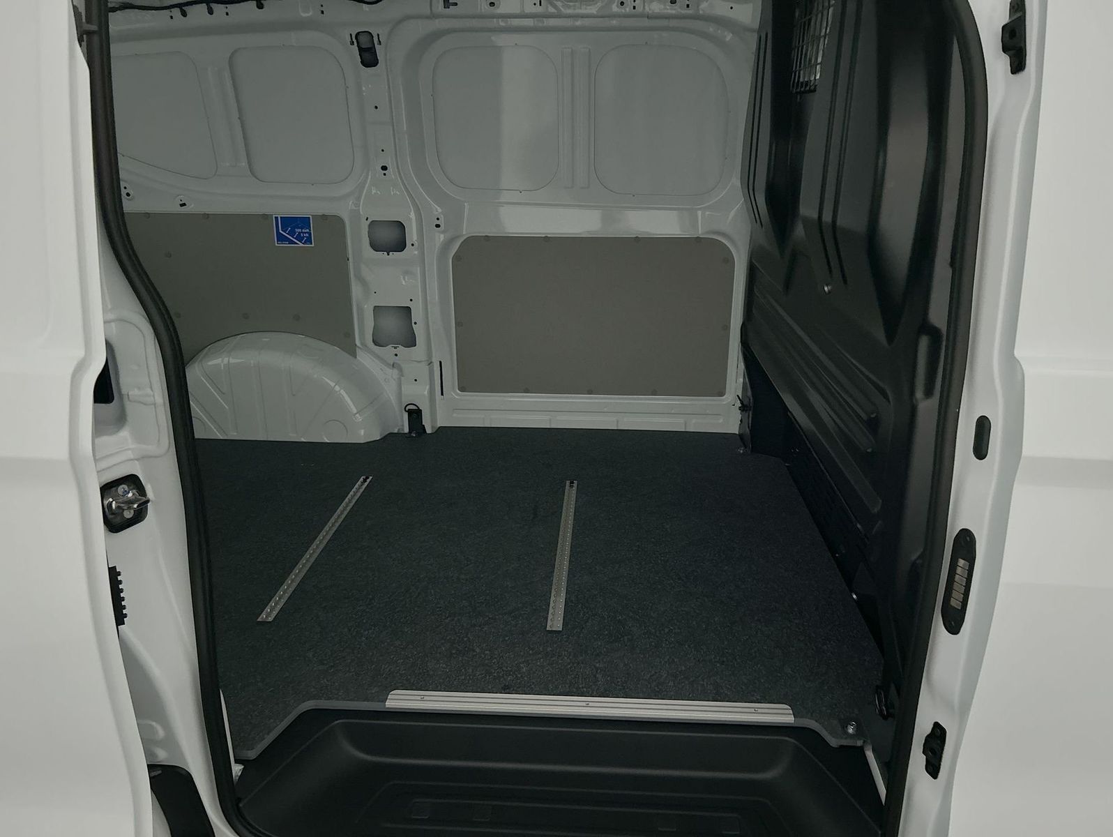 Volkswagen T7 Transporter - Bild 18