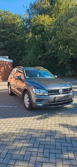 Volkswagen VW Tiguan Sound 1.4TSI 1. Hand Rentnerfahr... - : Geländewagen, Rent
