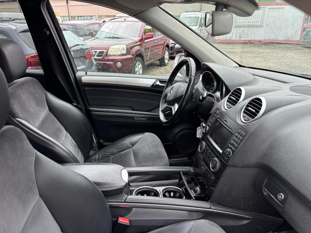 Mercedes-Benz ML 320