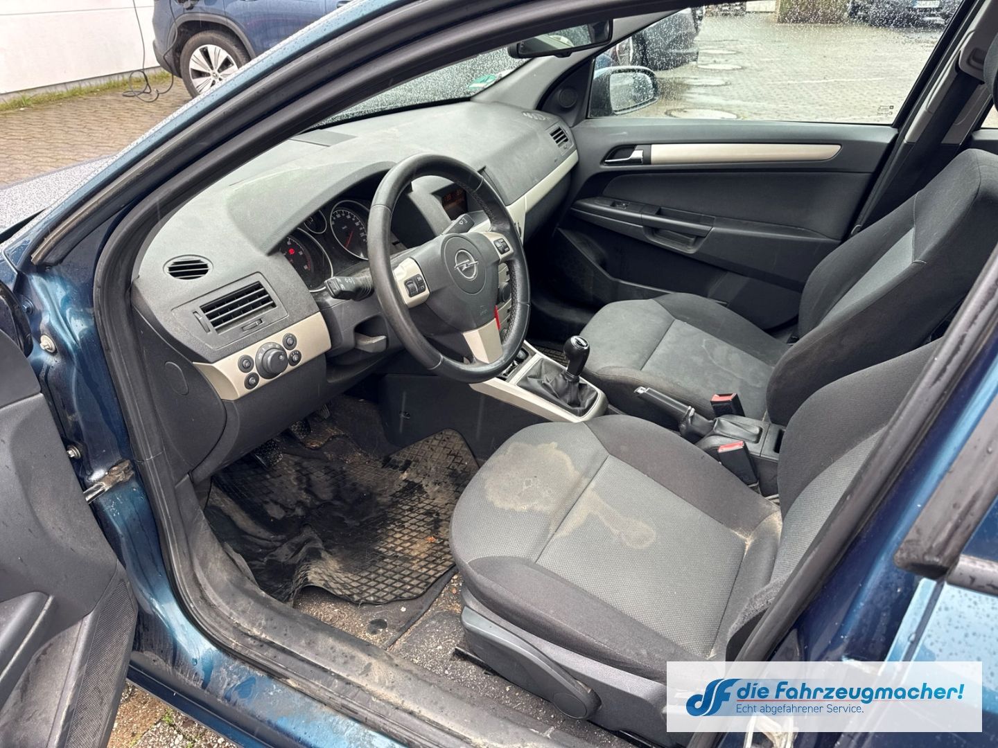 Fahrzeugabbildung Opel Astra H 1,9td Caravan Edition Temp *EXPORT