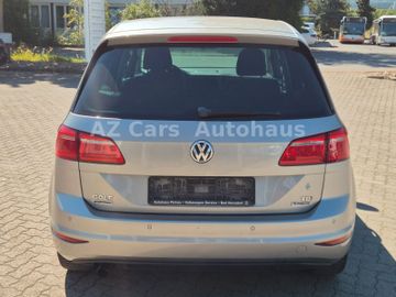 Volkswagen Golf - 5