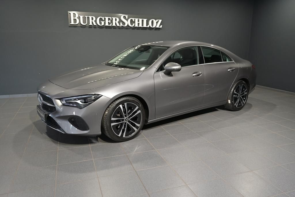 MERCEDES-BENZ CLA 180 Coupé LED/NAVI/KAMERA