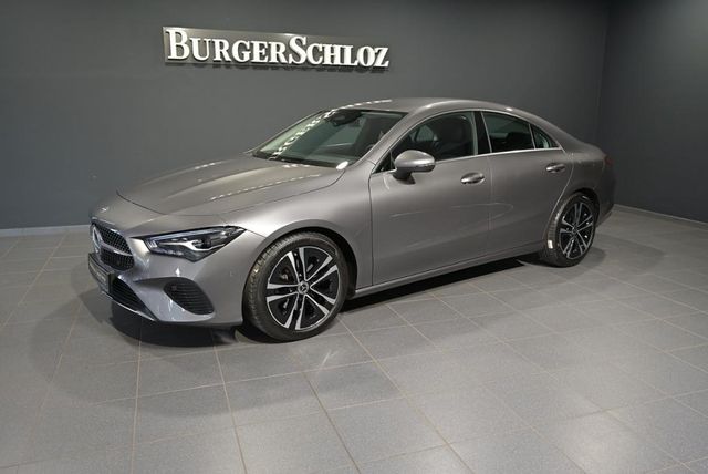 MERCEDES-BENZ CLA 180 Coupé LED/NAVI/KAMERA