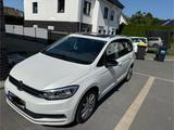 Volkswagen Touran 2.0 TDI SCR DSG IQ.DRIVE 7 Setzer Panoram