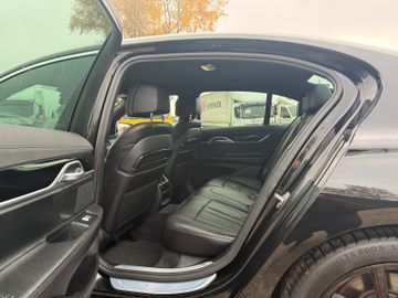 BMW 740 - 6