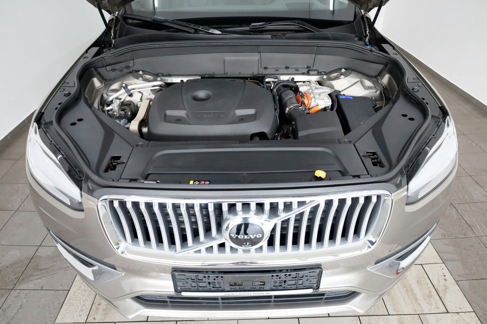 Fahrzeugabbildung Volvo XC90 T8 Inscription Expr.,Navi,360Kam,HUD,7Sitze