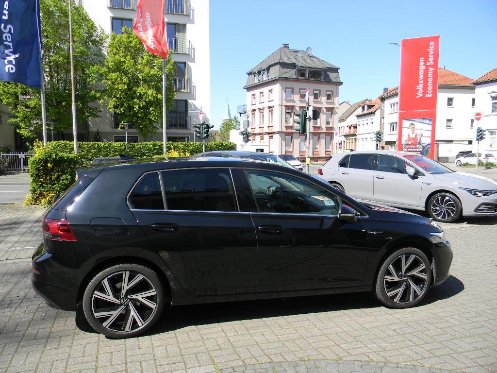 Volkswagen Golf VIII Lim. Style 1,5 TSI 6 GANG KAMERA, миниатюра 5