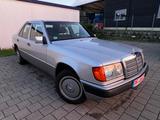 Mercedes-Benz 200 E *Automatik*Schibedach*H Kannzeichen* - Mercedes-Benz 200 aus 1992