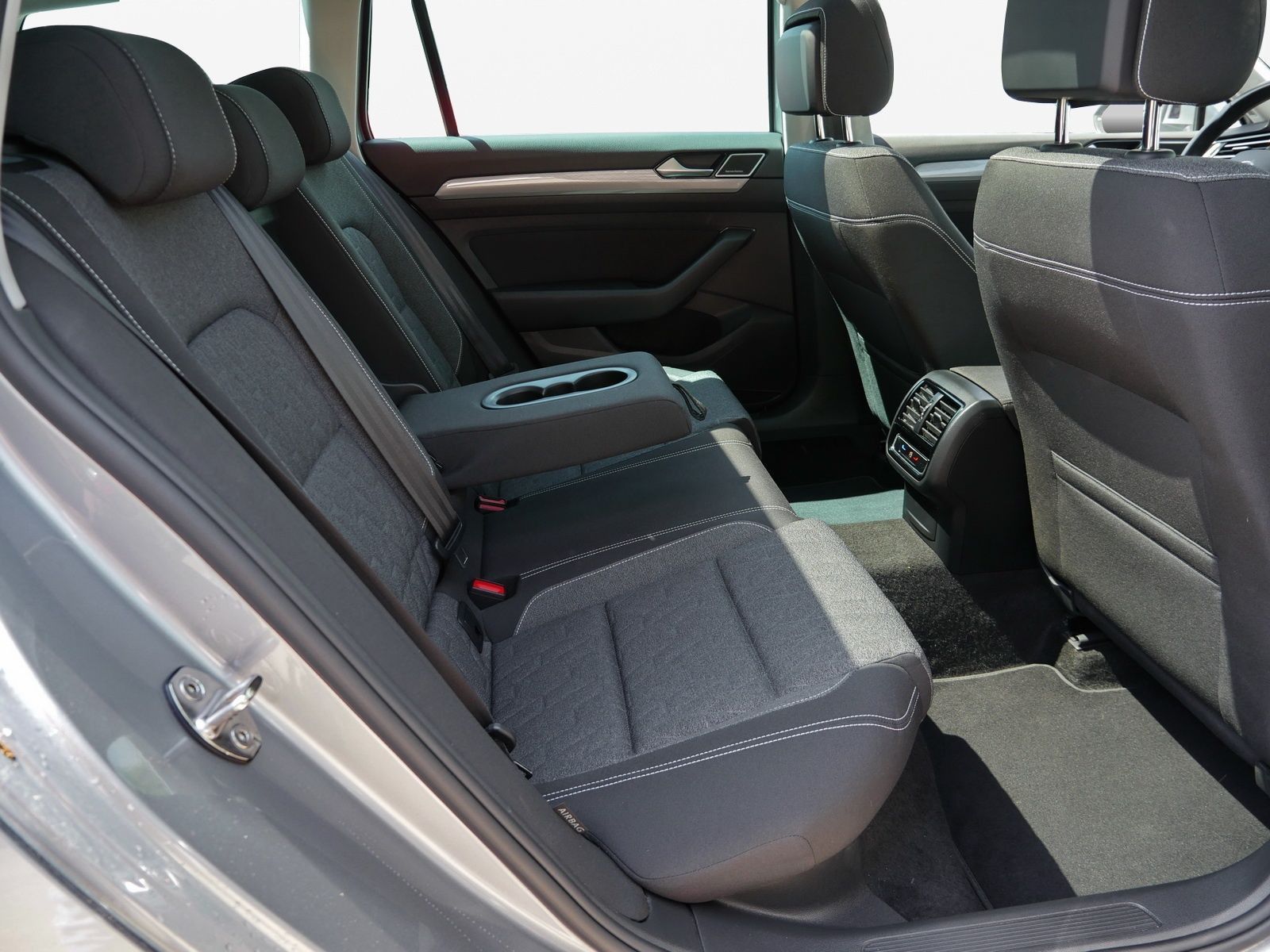 Volkswagen Passat Variant - Bild 16