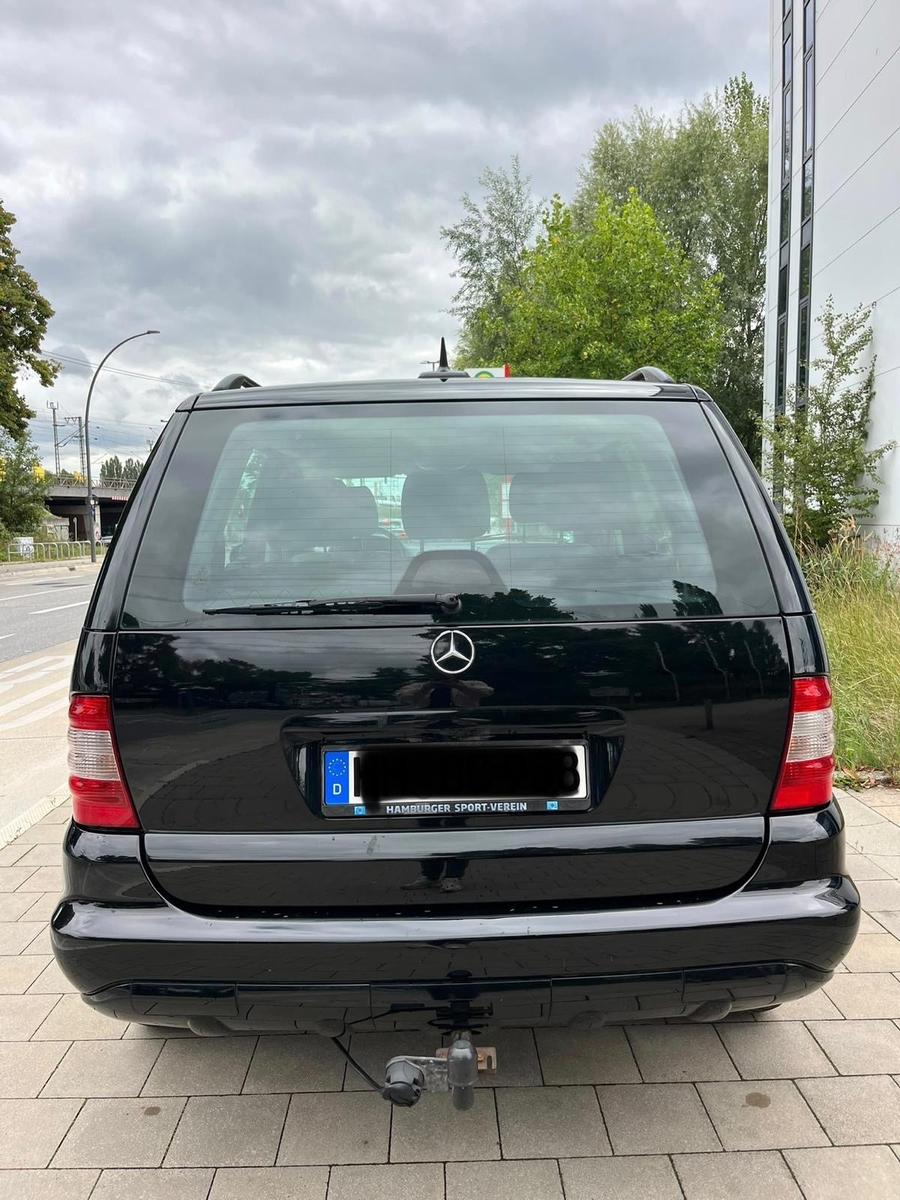Mercedes-Benz ML 270 CDI Comand-Leder/Schw.-6 Gang Tüv 10/27