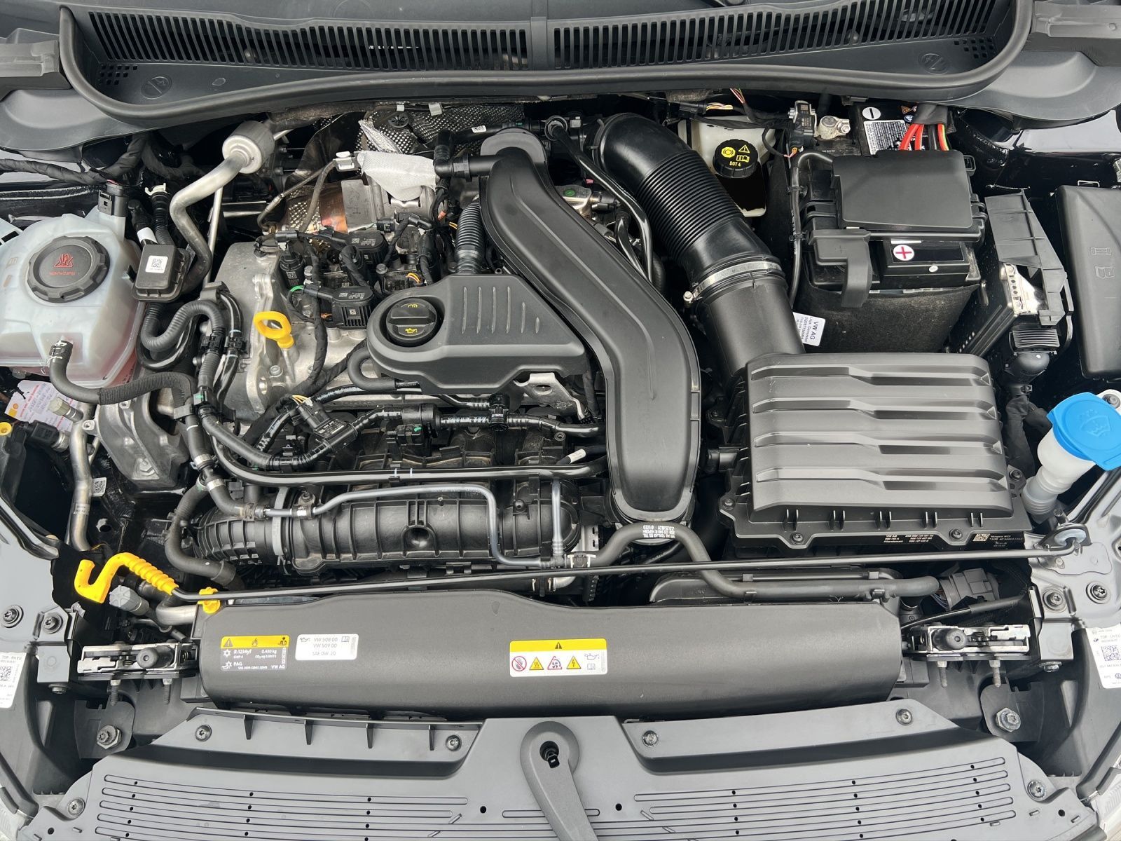 Taigo R-Line 1.5 TSI DSG Navi*Kamera*ACC