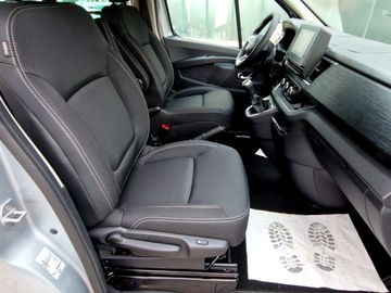 Nissan Primastar Tekna L1H1 2.0 dci (150PS) 8 Sitze