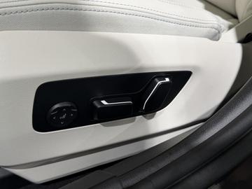 2025 BMW I5 — миниатюра 16