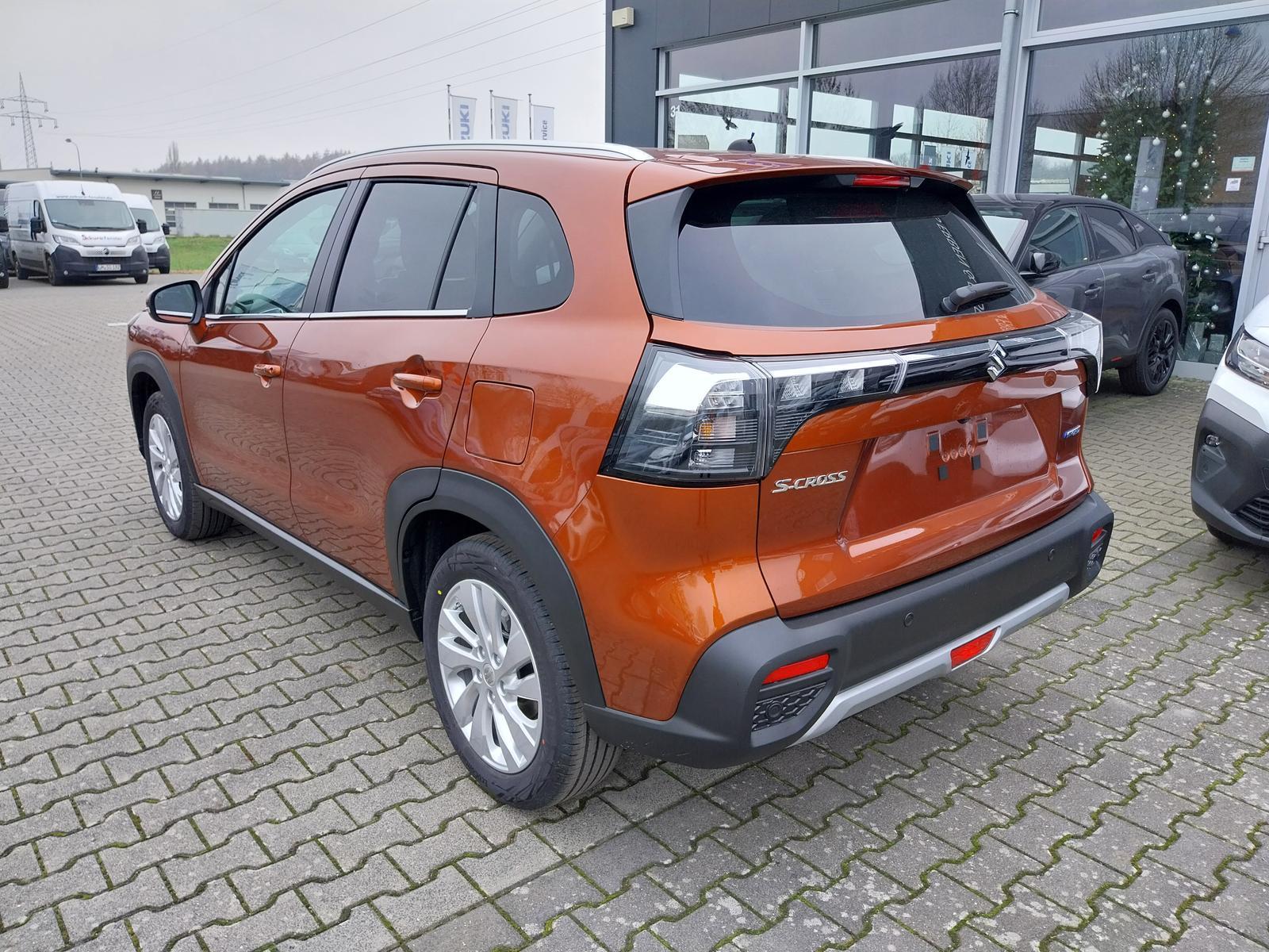 Suzuki S-CROSS 1.4 COMFORT HYBRID