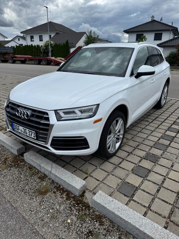 AUDI Q5 2.0 TFSI S tronic quattro design design
