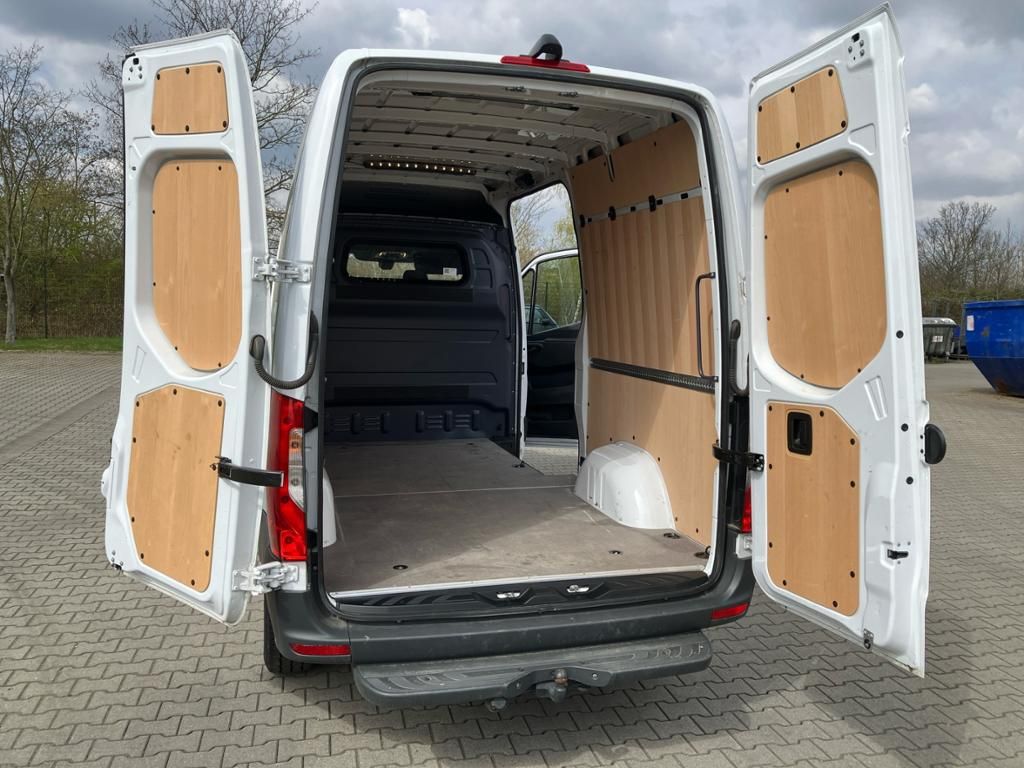 Fahrzeugabbildung Mercedes-Benz Sprinter 317 CDI KA Navi*LED*AHK