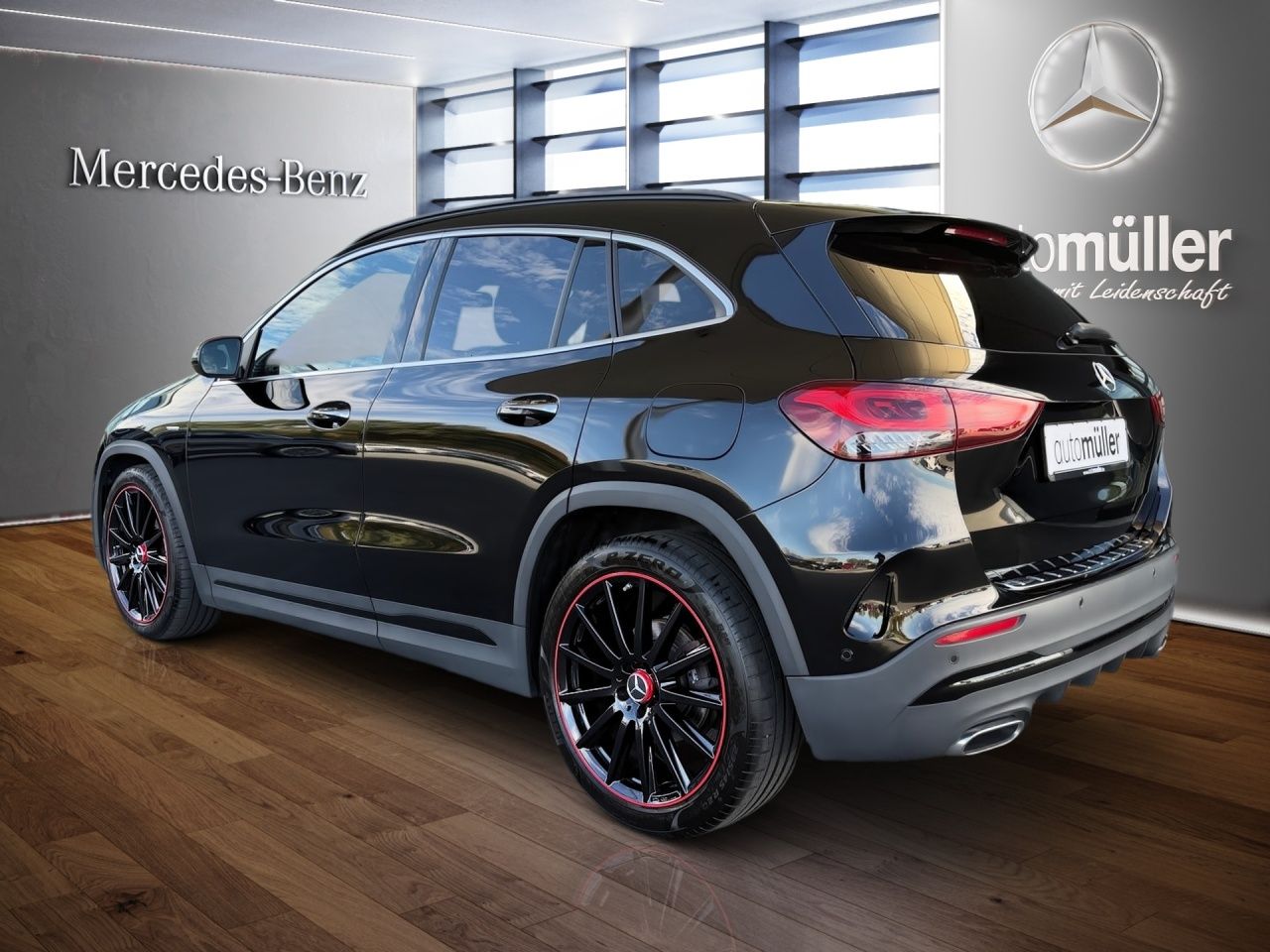 Fahrzeugabbildung Mercedes-Benz GLA 200 AMG+PANO+KEYLESS+CARPL+EL.HECKKL+LED+KAM