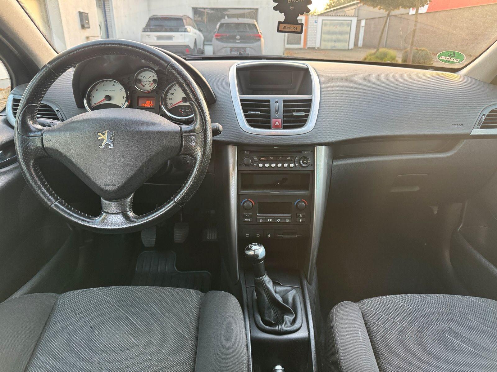 Peugeot 207 2008 — photo 12