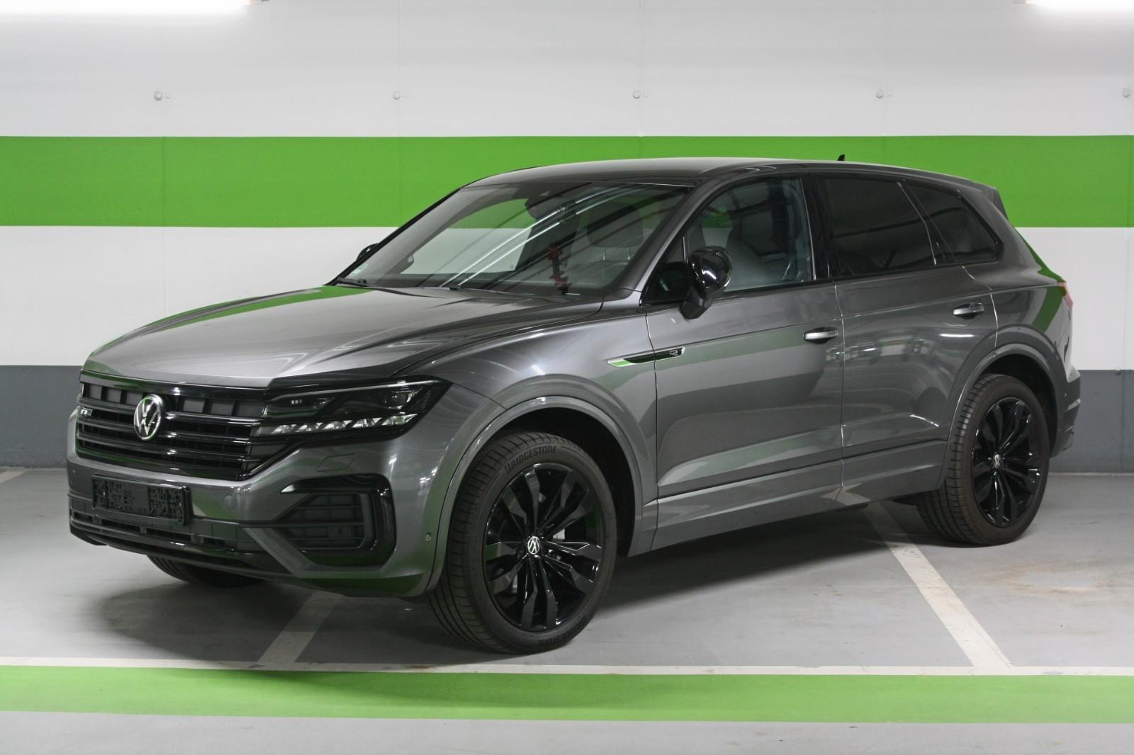 Volkswagen Touareg R-Line 4Motion Black Style