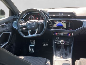Audi Q3 - 6