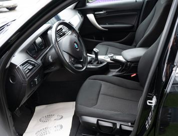Fahrzeugabbildung BMW 120i Advantage KLIMAAUTO.|PDC|SHZ|