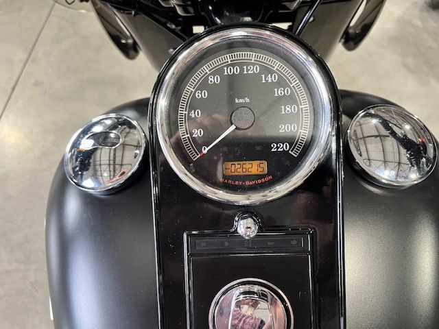 Fahrzeugabbildung Harley-Davidson Fat Boy Low 110S Screamin Eagle Jekill