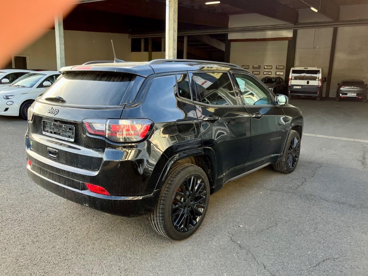 Jeep Compass 1.5 MultiAir Mild Hybrid RED