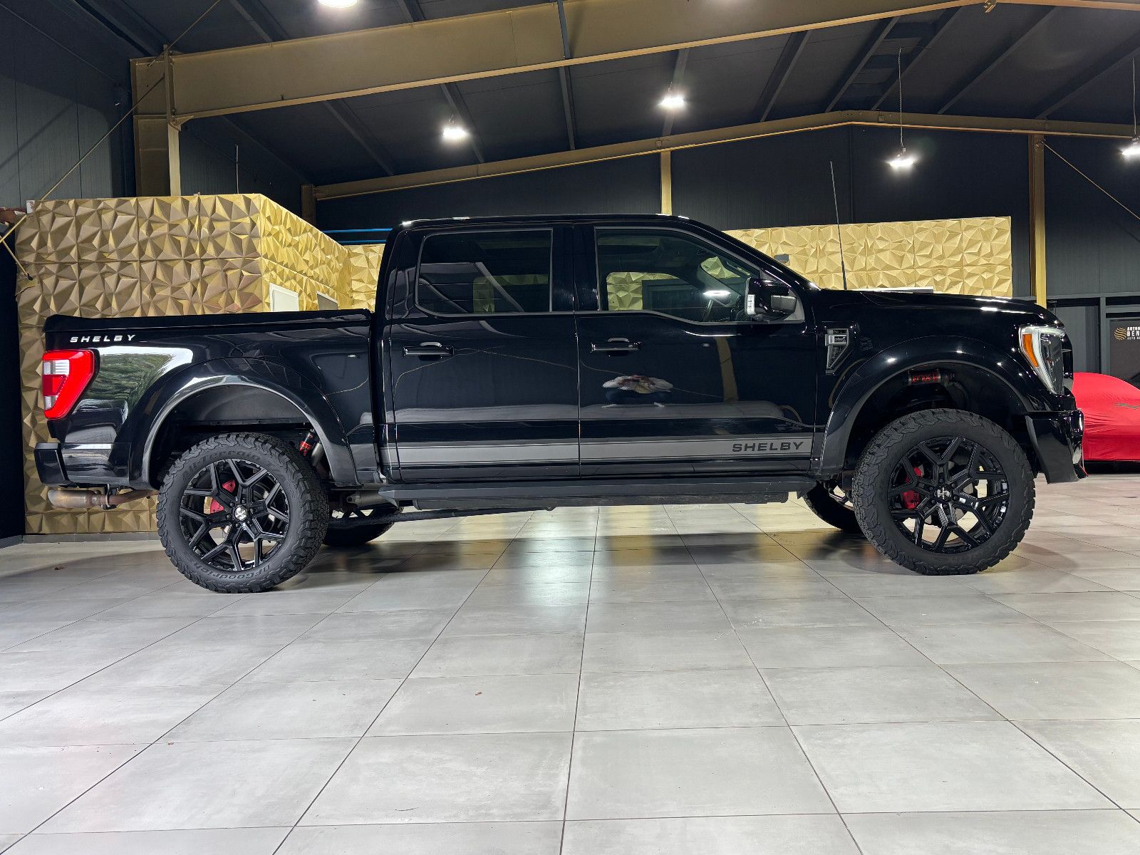Fahrzeugabbildung Ford F 150 Shelby/785hp supercharger/EU-MODELL/1-HAND