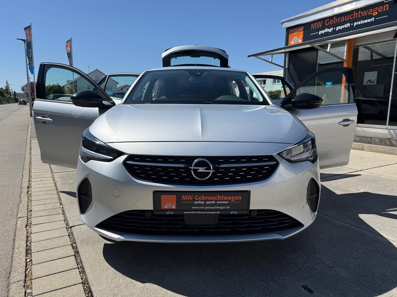 Fahrzeugabbildung Opel Corsa-F Elegance 1.2 Turbo LED SHZ NAV TEMP PDC