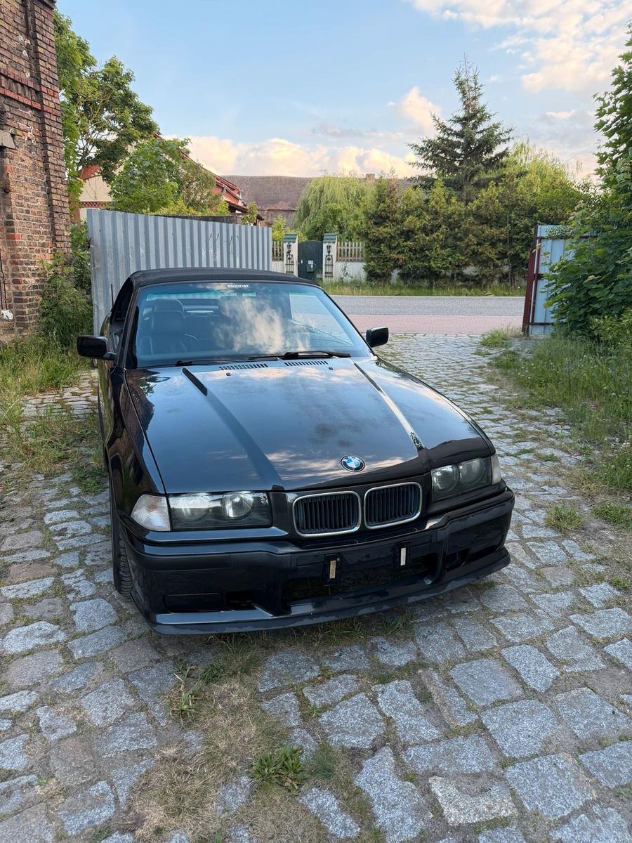 BMW 325
